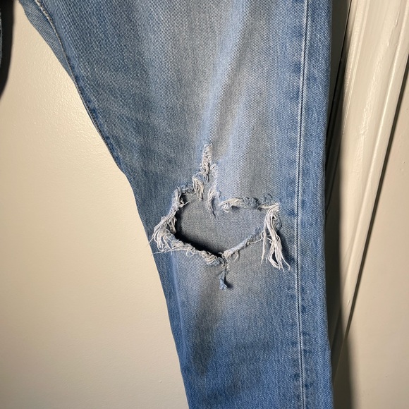 Levis 501 CT Distressed jeans - Picture 4 of 15